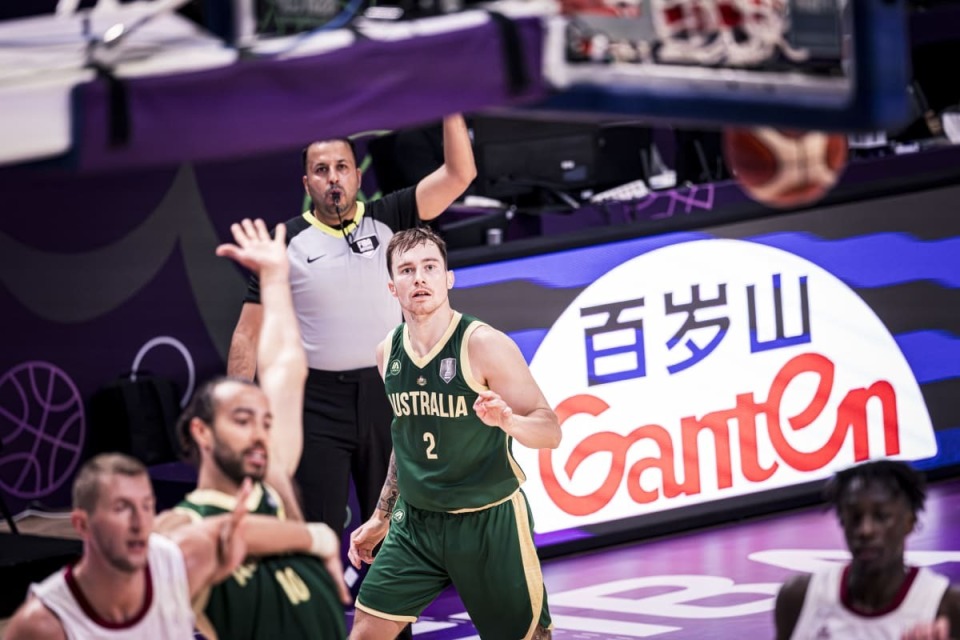 他的表现在, 出手次数其