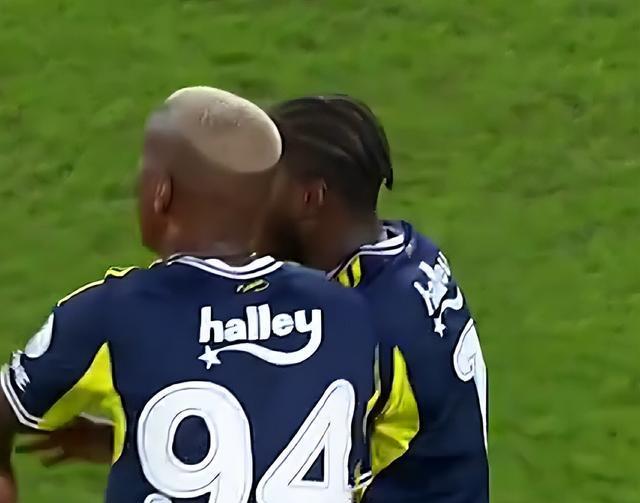 神奇般, 区内防守漏