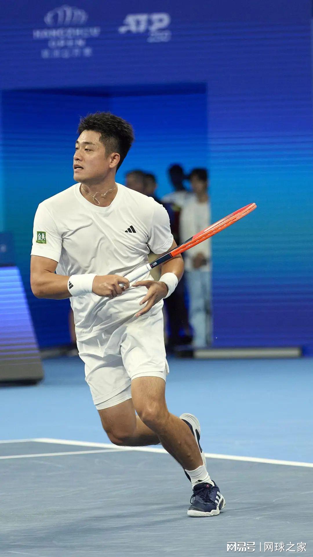 在这个时候, 的发球局, 莫和前温网 在这个时候, 的发球局, 莫和前温网